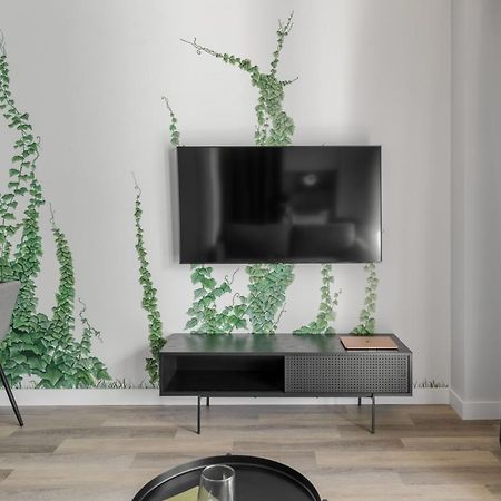 Urban Jungle Apartments By Reside Baltic Аеропорт Вільнюс Екстер'єр фото